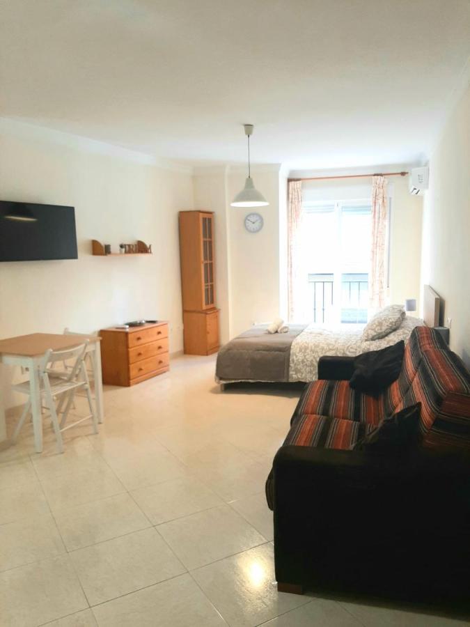 Central Estudio Malaga Bagian luar foto